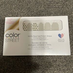 NWT ColorStreet Polka Dot Com